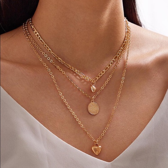 Urban Outfitters Jewelry - 3/$30 💛 Dainty Heart Layered Necklace
